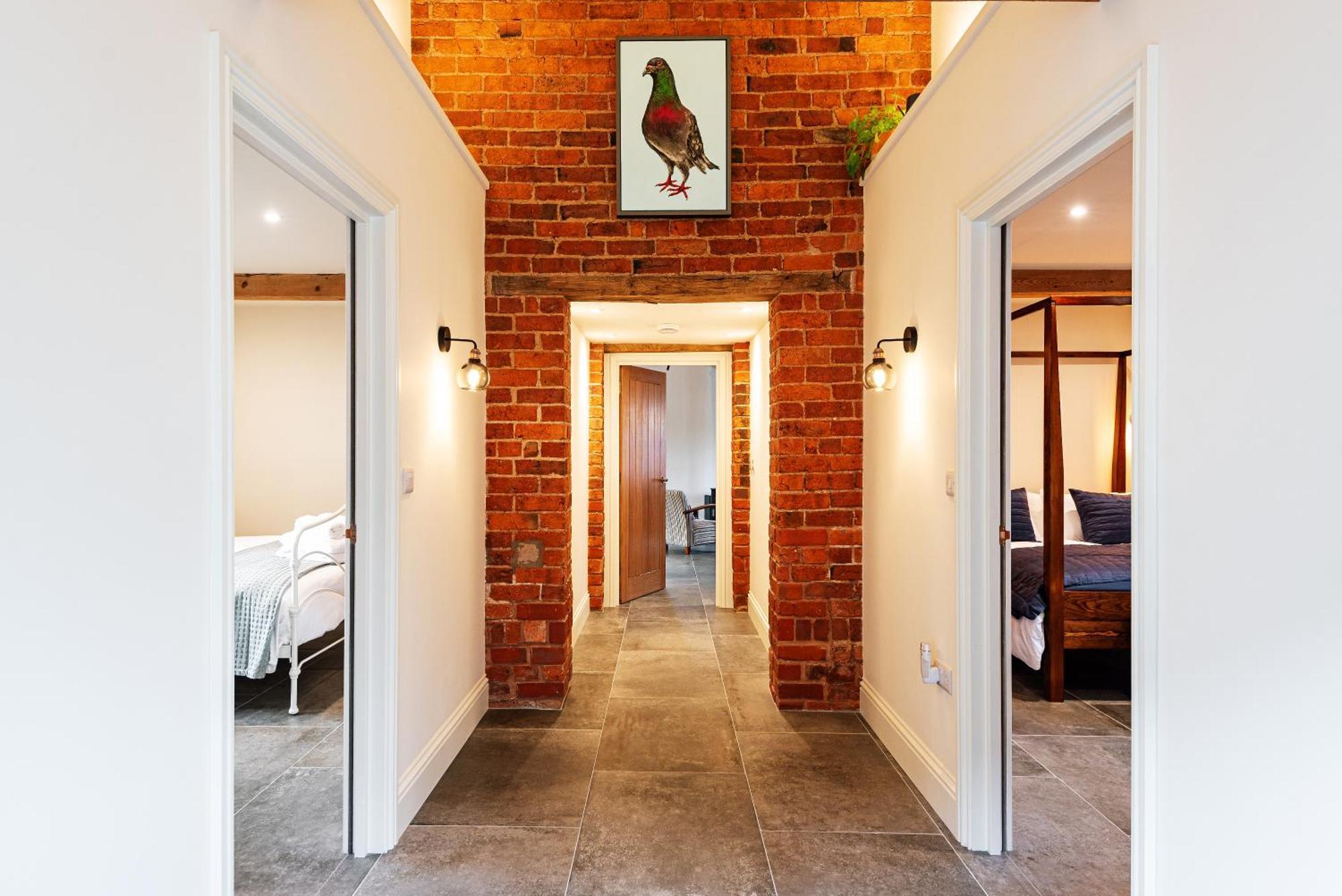 Pigeon House - Unique Barn With Private Garden, Hot Tub And Wood Burner Βίλα Σριούσμπερι Εξωτερικό φωτογραφία