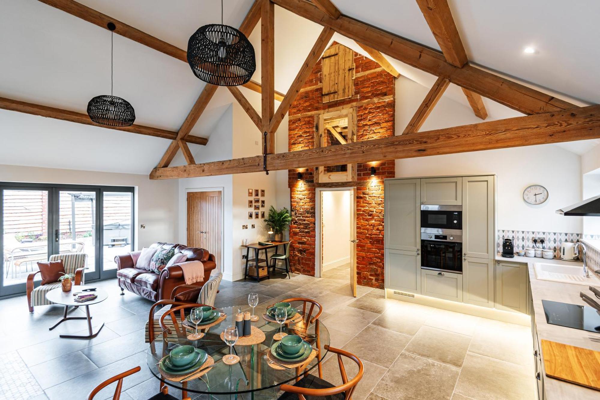 Pigeon House - Unique Barn With Private Garden, Hot Tub And Wood Burner Βίλα Σριούσμπερι Εξωτερικό φωτογραφία